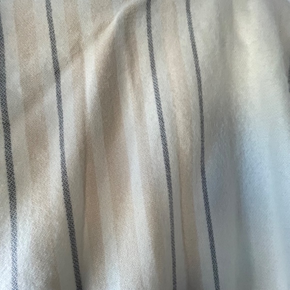 Ivory Loft Plaid Shawl Wrap - Picture 4 of 11